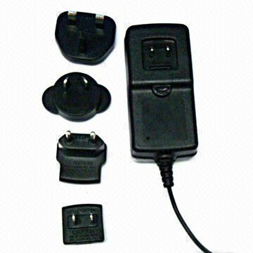 3V 24V 0.05A 5A Switching Adapter Với Interchangeable Phích phổ USB Power Adapter