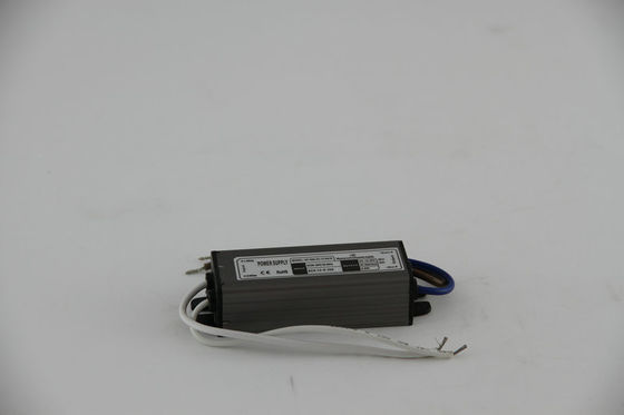 Hiệu quả 220 V AC liên tục AC hiện tại Để DC LED driver 300mA Với OLP / OVP