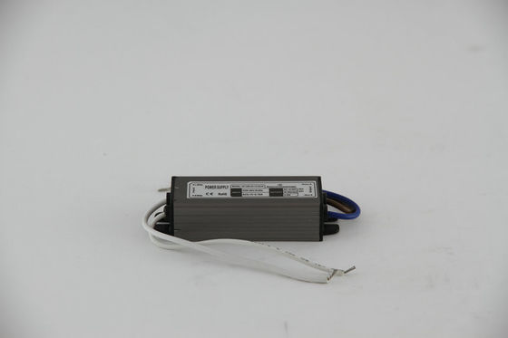Hiệu quả 220 V AC liên tục AC hiện tại Để DC LED driver 300mA Với OLP / OVP